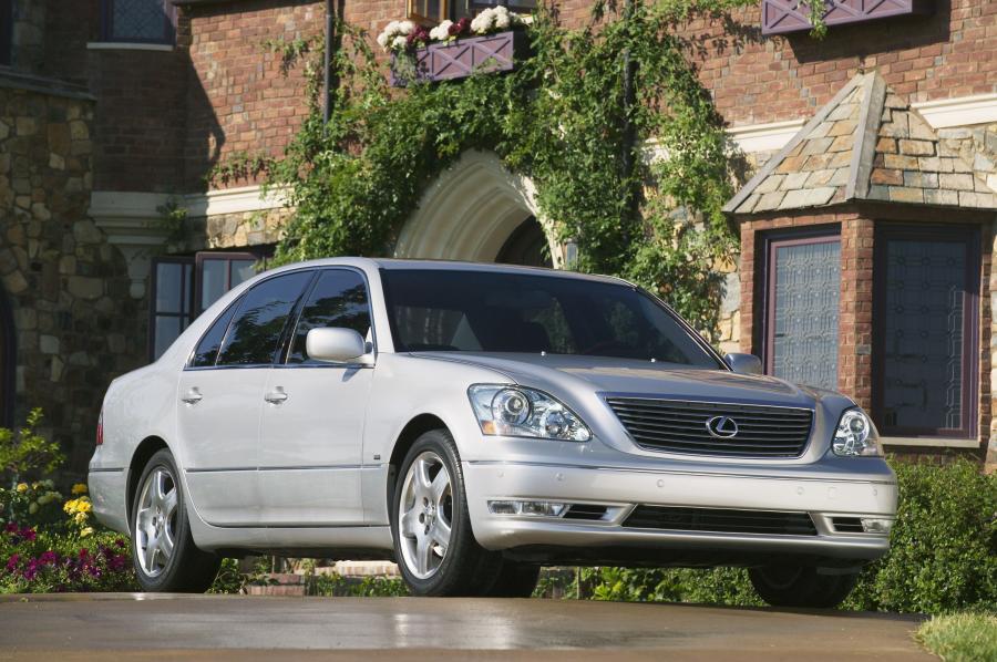  Lexus LS430 2004 года  (фото 16 из 16)